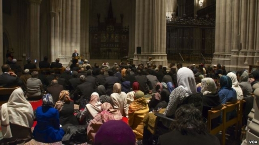 Pertama Kalinya, Gereja Katedral Dipakai Untuk Sholat Jumat