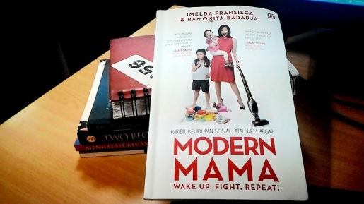 Review Book: Modern Mama, Wake Up. Fight. Repeat!