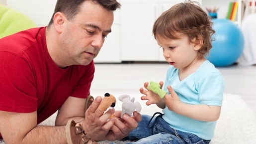 Meski Sibuk, Ayah Tetap Bisa Bahagiakan Anak