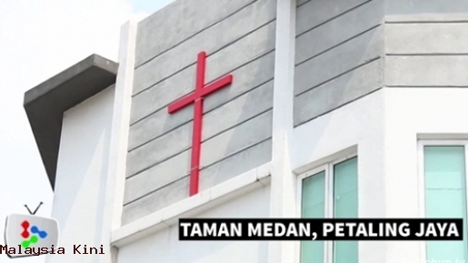 Protes Puluhan Warga Berujung Penurunan Salib Gereja di Malaysia