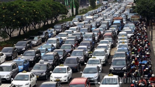 Macet Pas Mudik Sudah Pasti, Bukan Masalah Asalkan Kamu Sudah Siapkan Hal-Hal Ini!