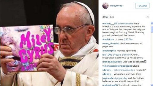Foto Paus Pegang Album Miley Cyrus Tuai Kecaman