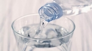 Ini Bahaya Terlalu Banyak Minum Air Putih Bagi Tubuh Anda