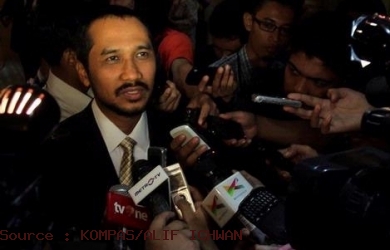 Bocorkan Sprindik Anas, Sekretaris Ketua KPK Dipecat