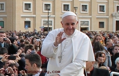 Paus Fransiskus : Buang Makanan = Mencuri Makanan Orang Miskin