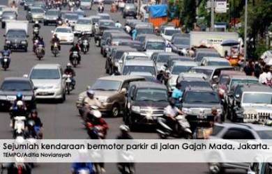 Solusi Jokowi Atasi Macet, Tarif Parkir Naik 4 Kali Lipat