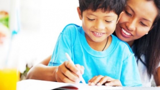 Pengaruh Posistif Bagi Ibu Saat Menulis Diary Anak