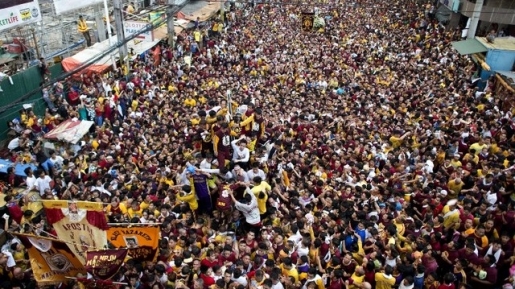 Dibayangi Teror, Jutaan Katolik Filipina Ikuti Festival Black Nazarene