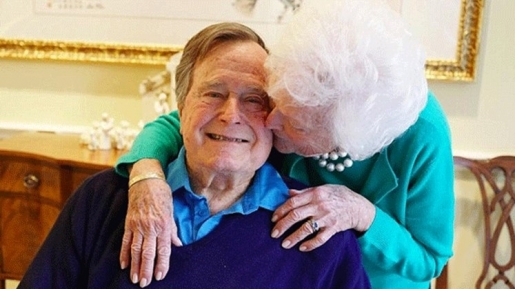 Mengenang George H.W. Bush, Saat Dia Menemukan Cinta Sejatinya, Barbara di Hari Natal