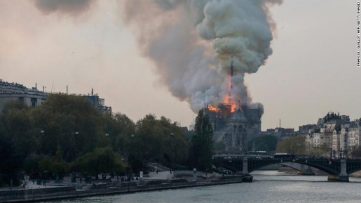 Katedral Notre Dame Di Paris Terbakar, 3 Keluarga Ini Sumbang $700 Juta Untuk Perbaikan