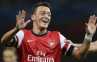 Mesut Ozil Menyesal Tak Hargai Penggemar